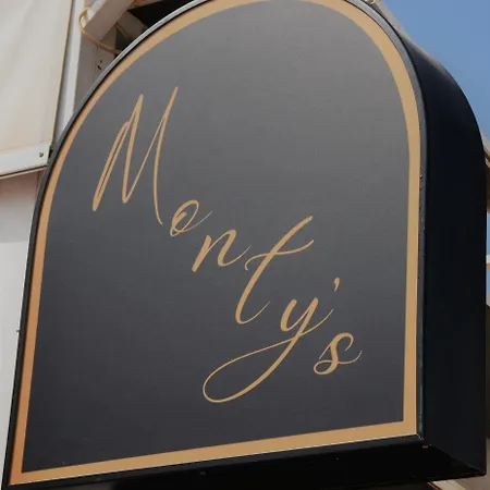 Hostal Montys-2
